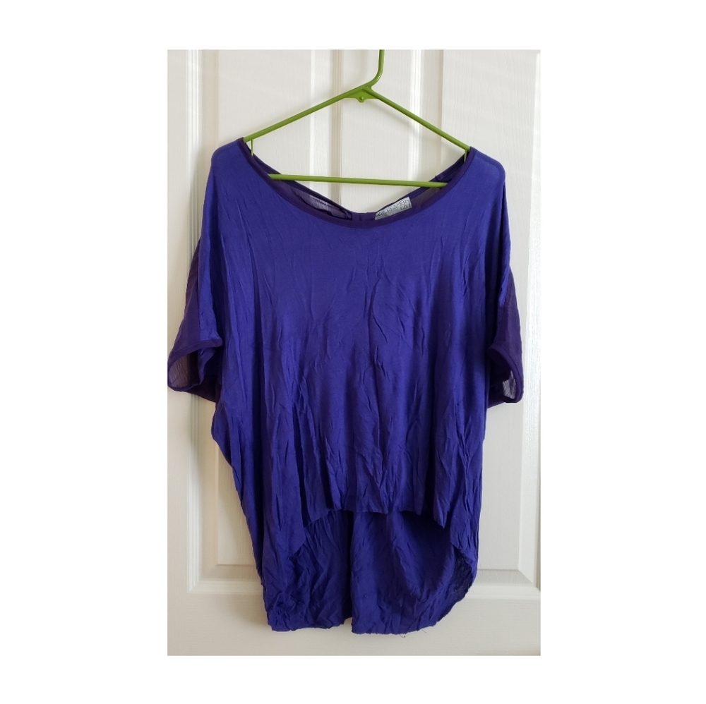 blue flowly top